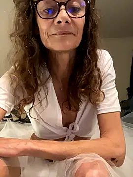 Chris06d22xh online show from November 15, 8:32 pm