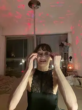 Chris06d22xh online show from April 14, 7:47 pm