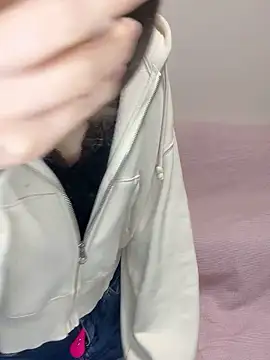 reina 00121 online show from November 4, 12:26 am