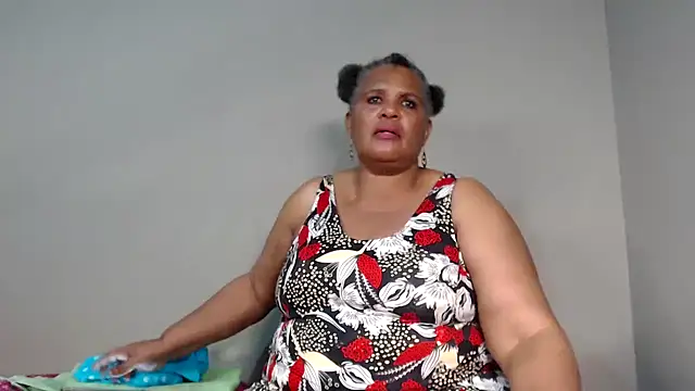 Snapshot of GrandBustyMelon chatting on September 19, 8:30 pm GrandBustyMelon online show from September 19, 8:30 pm