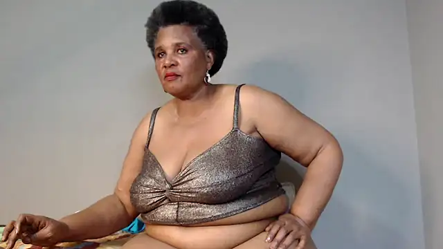 Snapshot of GrandBustyMelon chatting on September 20, 8:40 pm GrandBustyMelon online show from September 20, 8:40 pm