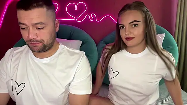 deeplookscouple online show from September 18, 11:09 am