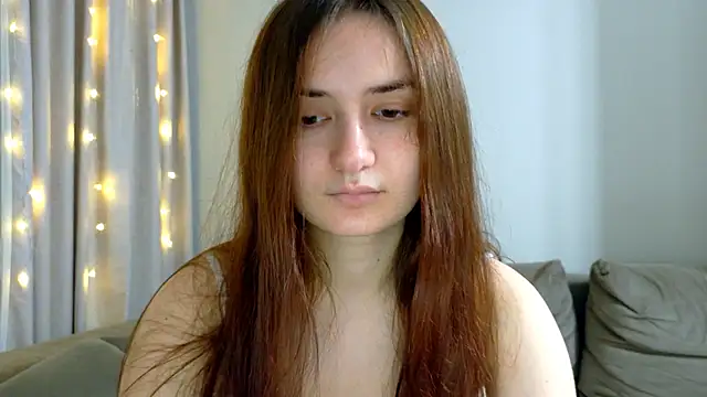 Lelia Vibe online show from October 31, 9:30 pm