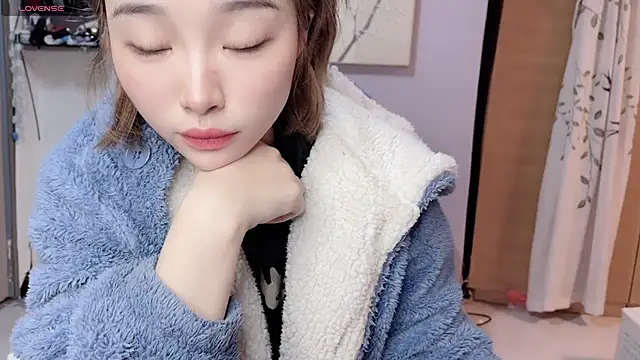 Y2Luvk online show from December 21, 9:19 pm