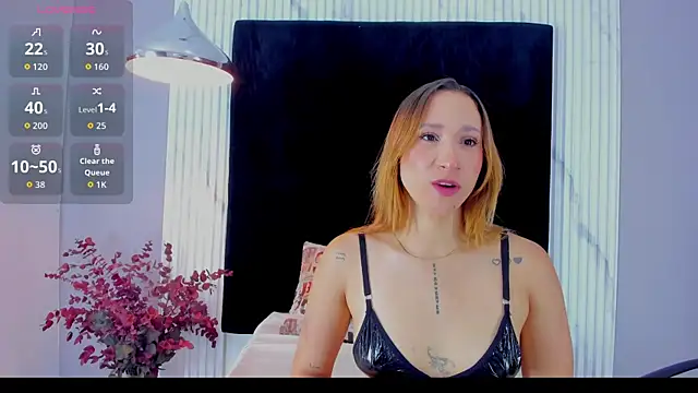 Snapshot of MONIK_FOX_CR chatting on October 14, 8:11 pm MONIK FOX CR online show from October 14, 8:11 pm