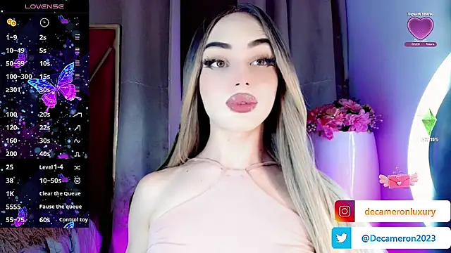 Snapshot of Cameron_baby chatting on October 19, 8:49 am Cameron baby online show from October 19, 8:49 am