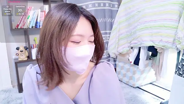 Azusa DoMybest online show from April 15, 3:18 am