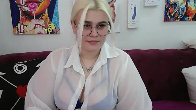 Amber Monro online show from September 30, 3:45 am