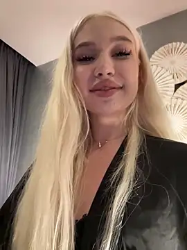 Snapshot of Kiss_Avrora_ chatting on October 30, 3:02 pm Kiss Avrora online show from October 30, 3:02 pm