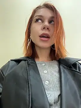 RosieSecret online show from April 17, 8:05 am