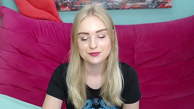 Snapshot of SofySofty chatting on September 17, 4:43 am SofySofty online show from September 17, 4:43 am