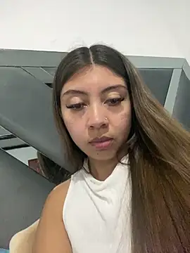 Sara-cooper2 online show from January 7, 1:53 am