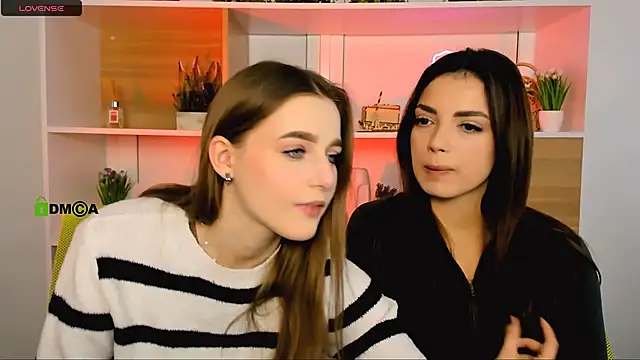 rose style online show from October 27, 9:49 am