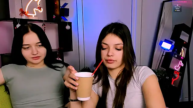 rose style online show from January 8, 6:39 am