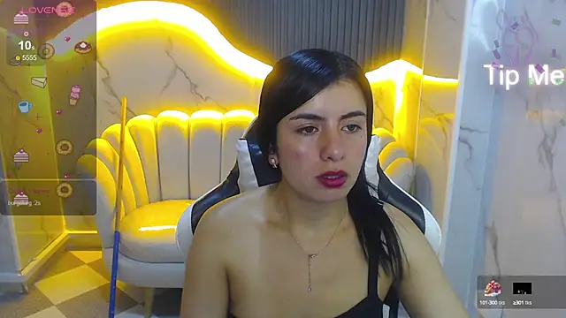 Snapshot of Eilyn_love_b chatting on October 10, 1:16 pm Eilyn love b online show from October 10, 1:16 pm