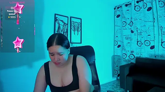 Love squad  online show from September 15, 11:40 am