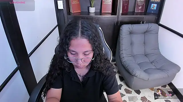 Noahsmitth  online show from September 26, 5:16 am