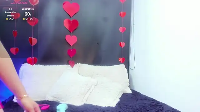 Lila Cox online show from September 29, 11:04 am