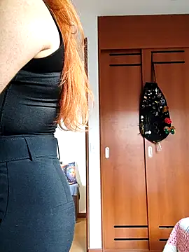 Lila Cox online show from October 10, 3:06 pm