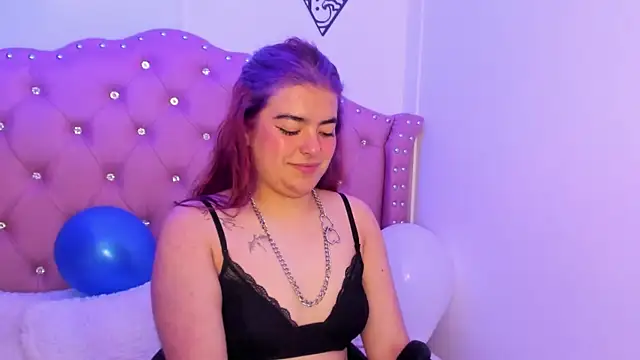 Lila Cox online show from October 16, 12:30 pm