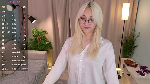 Snapshot of Marry_sharp chatting on October 19, 9:39 pm Marry sharp online show from October 19, 9:39 pm