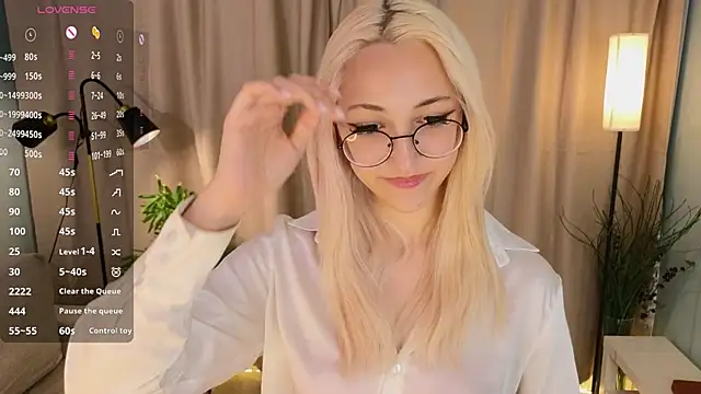 Snapshot of Marry_sharp chatting on September 27, 9:22 pm Marry sharp online show from September 27, 9:22 pm