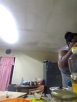 Karamelsaus online show from October 11, 9:39 pm