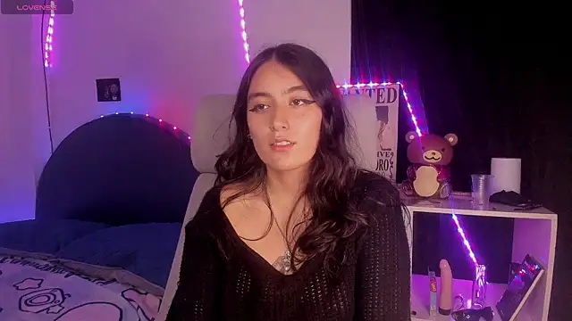 namiiwhite online show from September 25, 3:27 am