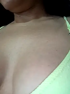 Sensual Anyelie online show from September 25, 7:40 am