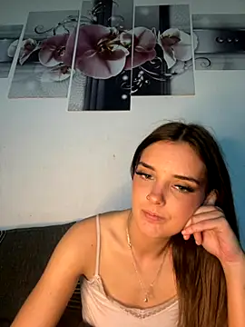 peachy-pix online show from September 13, 7:55 pm