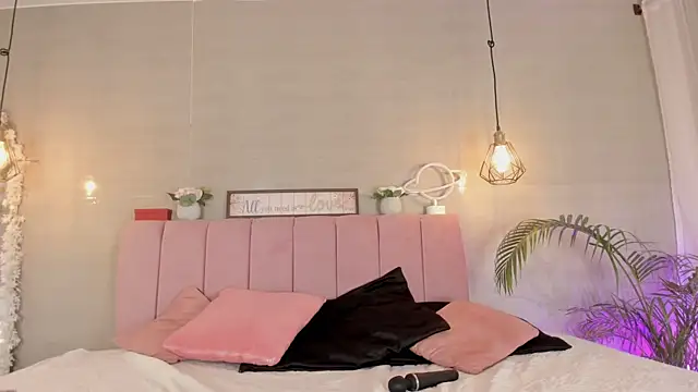 Snapshot of im_sofii18 chatting on September 23, 7:56 pm im sofii18 online show from September 23, 7:56 pm