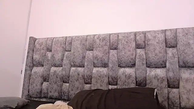 Snapshot of Lizbeth_Rouse chatting on October 18, 2:09 pm Lizbeth Rouse online show from October 18, 2:09 pm