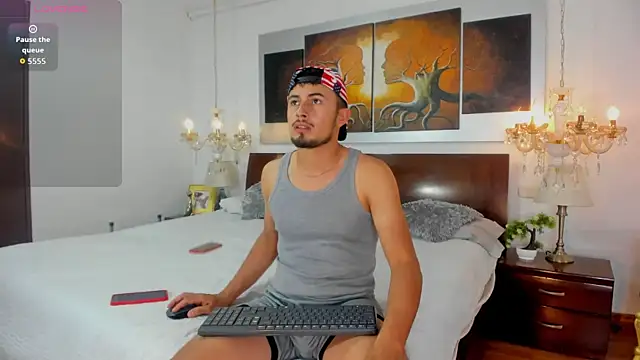 Snapshot of Valentiinoss chatting on September 24, 8:08 pm Valentiinoss online show from September 24, 8:08 pm