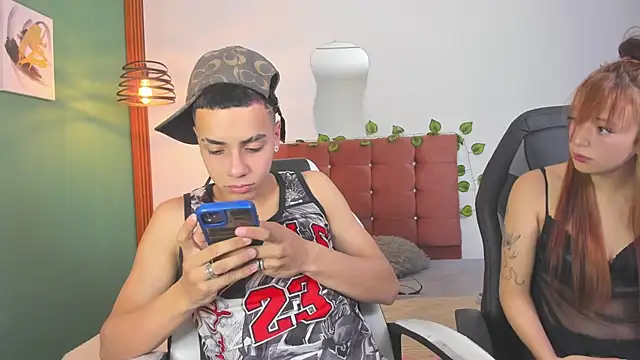 Aisha andy online show from September 18, 4:11 am