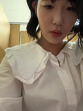 luluya1314 online show from April 7, 8:27 am