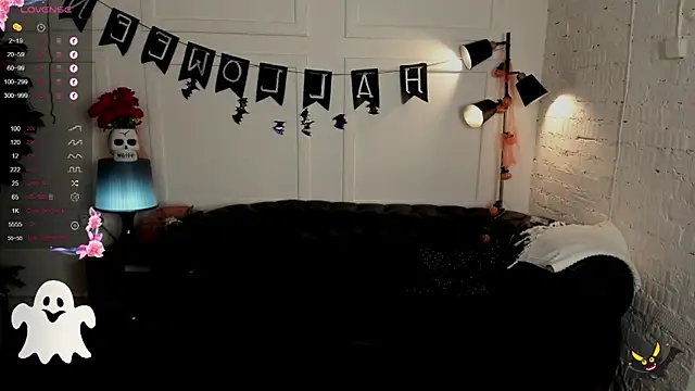 Snapshot of Dark_Moni chatting on October 31, 8:51 am Dark Moni online show from October 31, 8:51 am