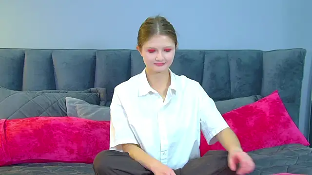 Snapshot of JaneRosen chatting on October 12, 6:49 am JaneRosen online show from October 12, 6:49 am