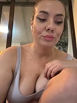 emmasweett11 online show from October 7, 11:36 am