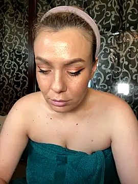 emmasweett11 online show from September 17, 3:43 pm