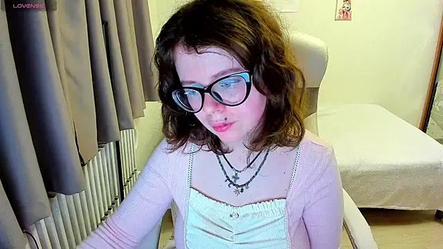 Snapshot of MilisaSweet777 chatting on October 8, 6:34 pm MilisaSweet777 online show from October 8, 6:34 pm