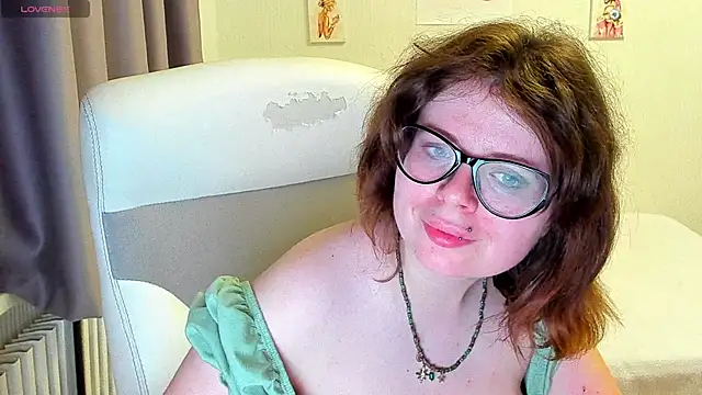 Snapshot of MilisaSweet777 chatting on September 22, 9:57 pm MilisaSweet777 online show from September 22, 9:57 pm