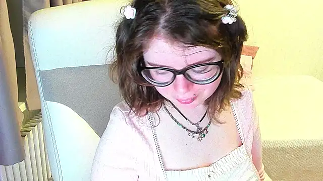 Snapshot of MilisaSweet777 chatting on October 11, 8:00 pm MilisaSweet777 online show from October 11, 8:00 pm