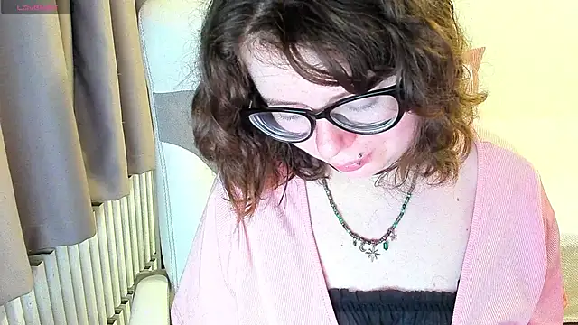 Snapshot of MilisaSweet777 chatting on October 6, 7:07 pm MilisaSweet777 online show from October 6, 7:07 pm