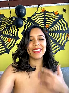 Esmeraldagh  online show from October 22, 12:43 pm