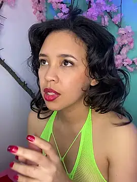 Esmeraldagh  online show from October 3, 11:59 am