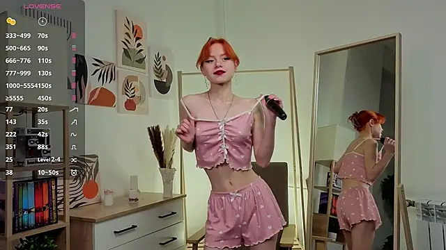 Snapshot of TiannaBorlace chatting on September 23, 11:41 am TiannaBorlace online show from September 23, 11:41 am