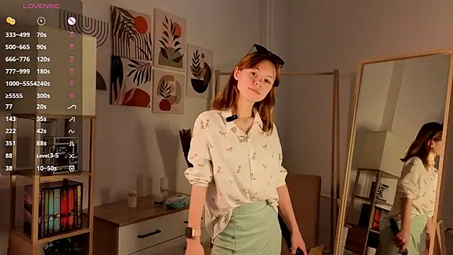 Snapshot of TiannaBorlace chatting on September 19, 11:09 am TiannaBorlace online show from September 19, 11:09 am