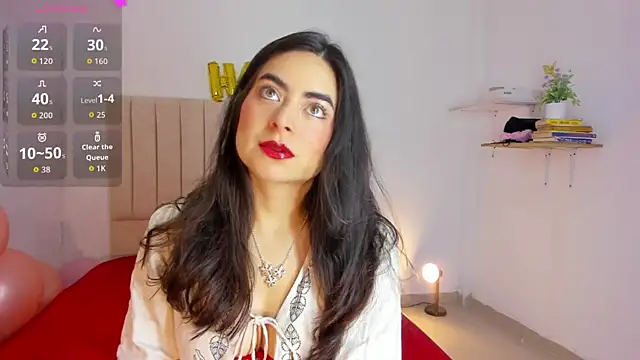 Snapshot of sashaa_petit chatting on October 15, 11:46 am sashaa petit online show from October 15, 11:46 am