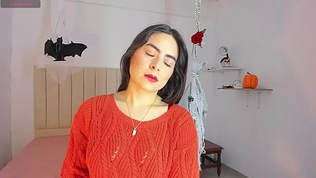 Snapshot of sashaa_petit chatting on October 20, 11:13 am sashaa petit online show from October 20, 11:13 am