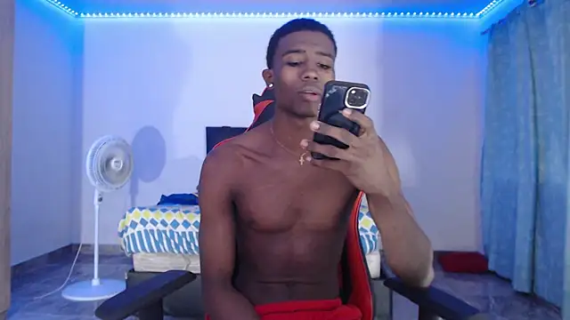 hotblacks07 online show from September 25, 4:00 am